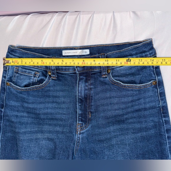 Altar’d State Women Blue Denim Boot Cut/ Flare Jeans Size 29 - Picture 6 of 16